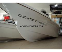 Bote Caiman 420